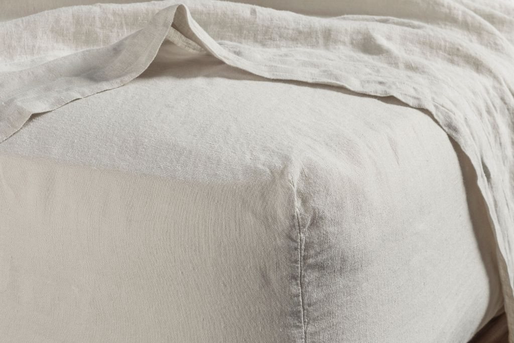 Bedfolk Linen Fitted Sheet - Clay