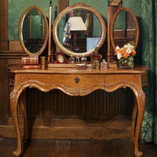 Luxury Dressing Tables and Desks