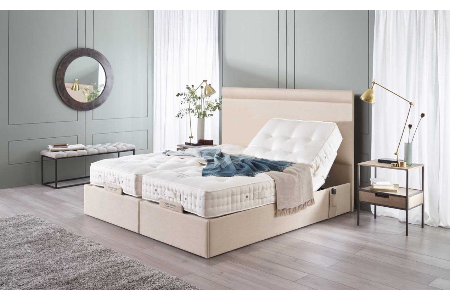 Vispring Sapphire II Adjustable Recliner Elegance Mattress & Divan Set