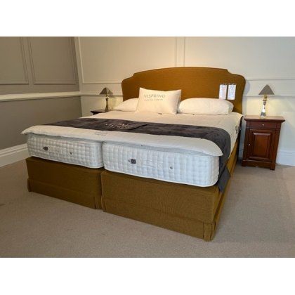 Vispring Excellence Large Emperor Z&L divan set with H/B and Topper - Ex Display