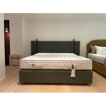 Vispring Tiara Superb Superking Divan set - Ex Display