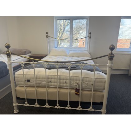 Juniper Bedstead & Vispring Bed Base Set - King Size - Ex Display