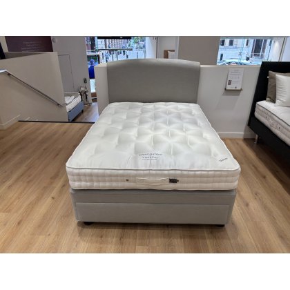 Vispring Devonshire Divan Set - Double Size - Ex-Display. Vispring Devonshire Divan Set - Double Size - Ex-Display.