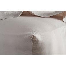 Bedfolk Relaxed Cotton Fitted Sheet Bedfolk Relaxed Cotton Fitted Sheet