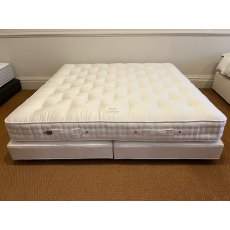 Vispring Elite Mattress - Emperor Size - Ex Display. Vispring Elite Mattress - Emperor Size - Ex Display.