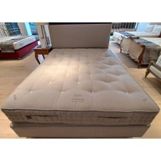 Vispring Elite Divan Set - King Size - Ex Display. Vispring Elite Divan Set - King Size - Ex Display.
