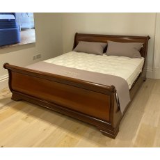 Manoir Bedstead & Vispring Bedstead Superb Mattress - Superking Size - Ex Display.