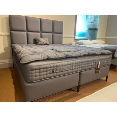 Vispring Regal Superb Divan Set + Topper - Superking Size - Ex Display. Vispring Regal Superb Divan Set + Topper - Superking Size - Ex Display.