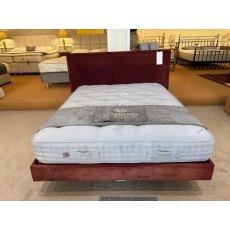 Boston Bedstead - King Size - Ex Display. Boston Bedstead - King Size - Ex Display.