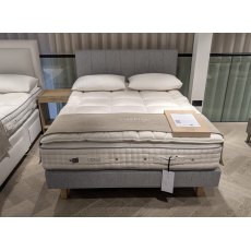 Vispring Bedstead Imperial Divan Set - King Size - Ex Display. Vispring Bedstead Imperial Divan Set - King Size - Ex Display.
