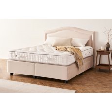 Vispring Regal Superb Mattress & Divan Set Vispring Regal Superb Mattress & Divan Set