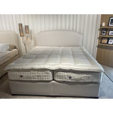 Vispring Signatory Divan Set - Emperor Size - Ex Display. Vispring Signatory Divan Set - Emperor Size - Ex Display.