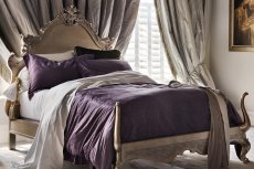 Versailles Leafed Bed