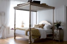Georgian Leafed Four Poster Bed Georgian Leafed Four Poster Bed