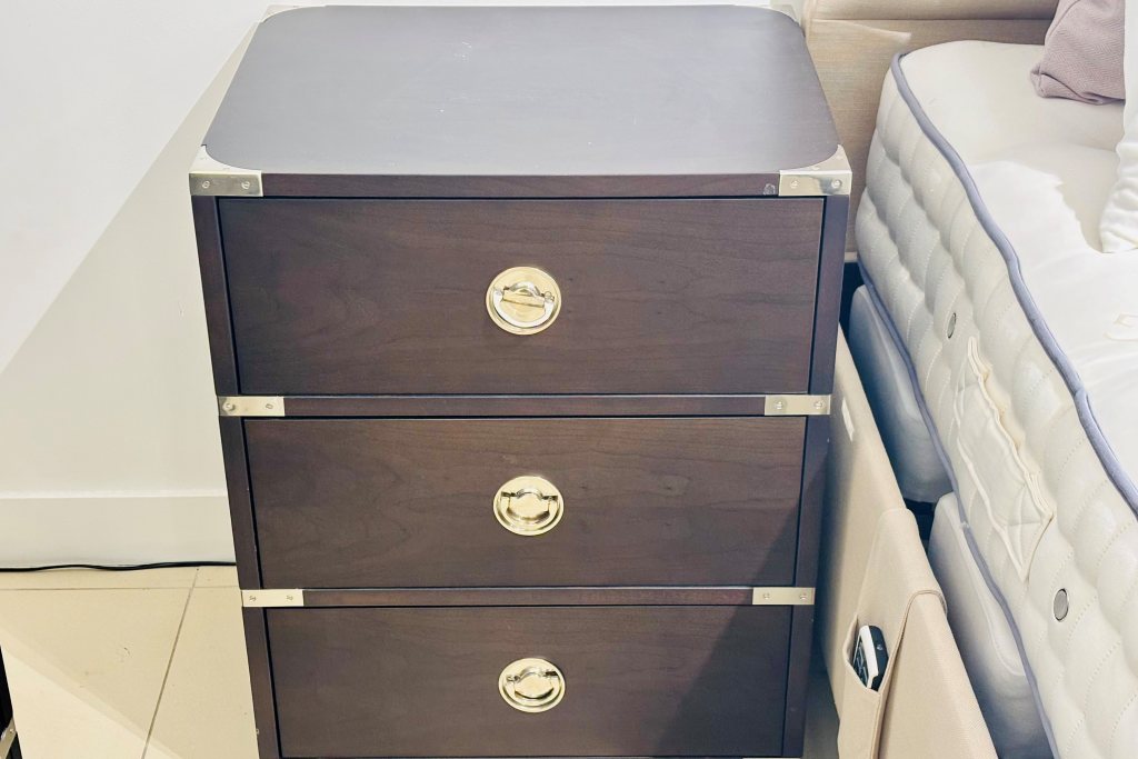 Greenwich 3 Drawer Bedside - Ex Display