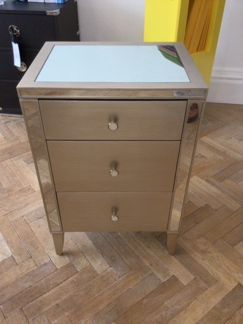 And So To Bed Ella Bedside Chest of Drawers - Ex Display