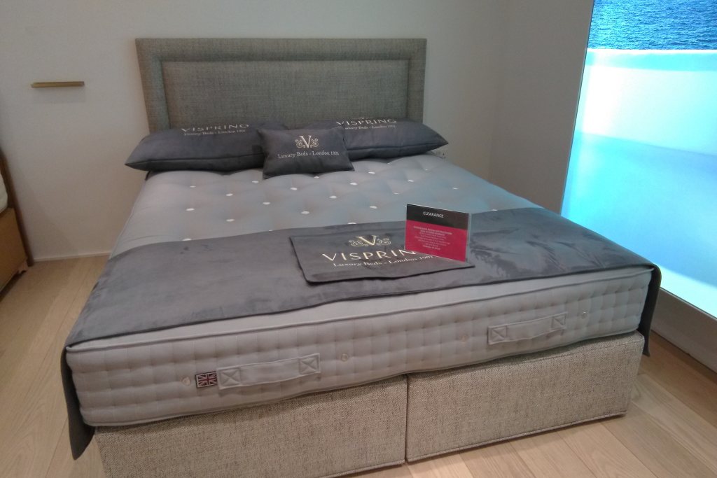 Vispring Vispring Shetland Superb Divan set & Helios Headboard Small Superking- Ex display