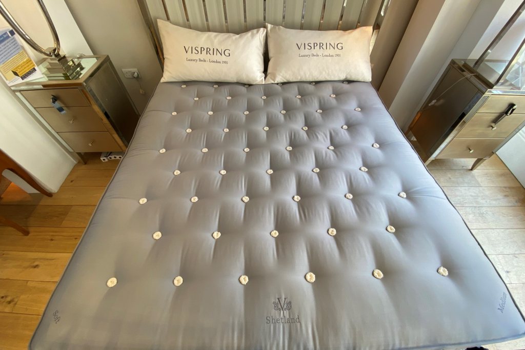 Vispring Vispring Shetland Mattress  Superking in a Soft/Medium Tension - EX DISPLAY