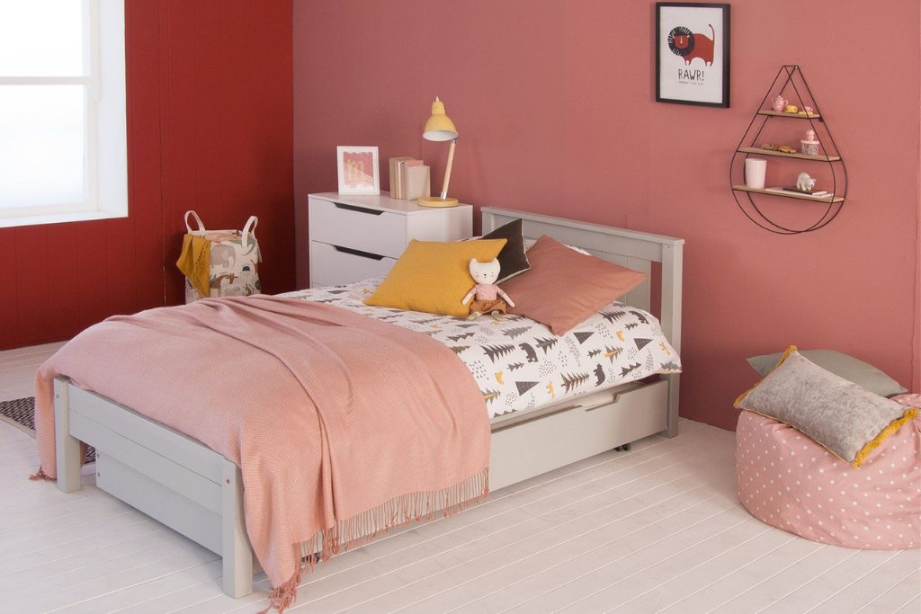Classic Childrens Beech Bed With Trundle Dove Grey