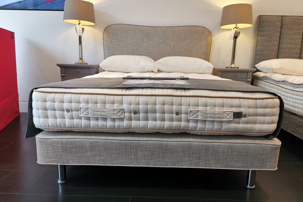 Vispring Vispring Tiara Superb  Kingsize Divan set with Lennox Headboard - Ex Display