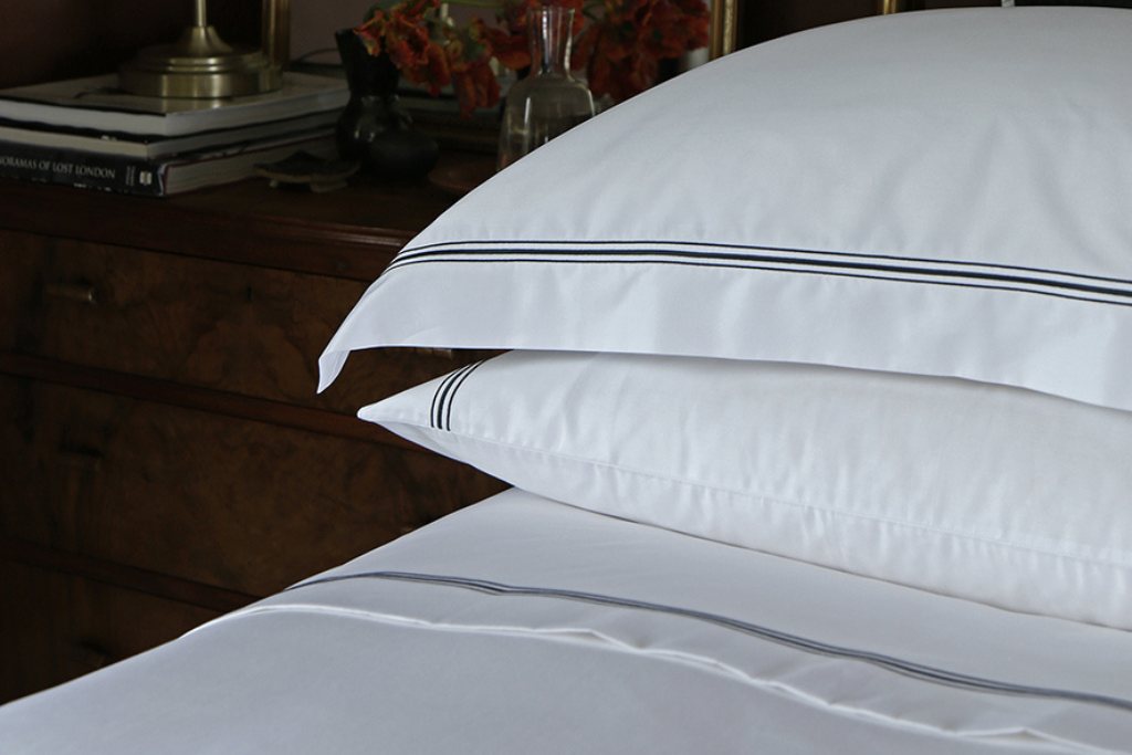 Hurlingham Duvet Cover King 230cm X 220cm 5ft Whitetaupe