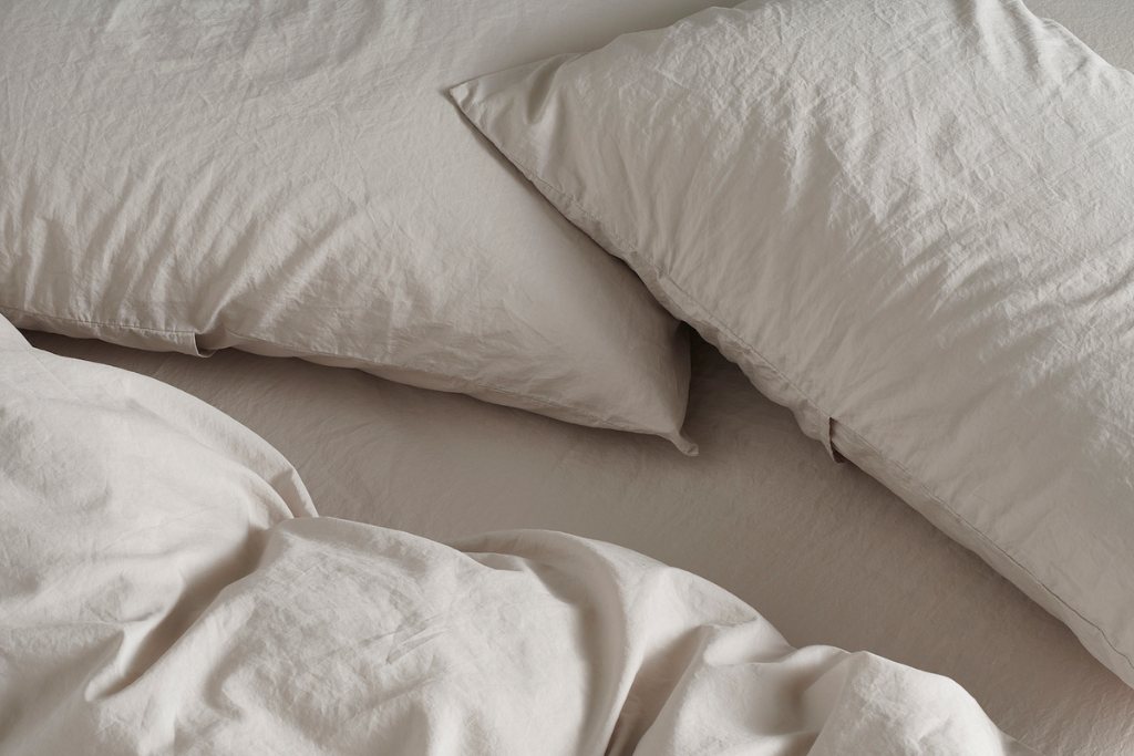 Bedfolk Relaxed Cotton Pillowcase Pair