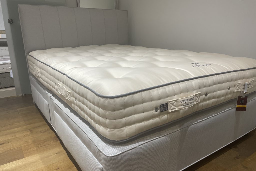 Vispring Vispring Regal Superb Drawer Divan set & Hera Headboard - King Size - Ex Display.