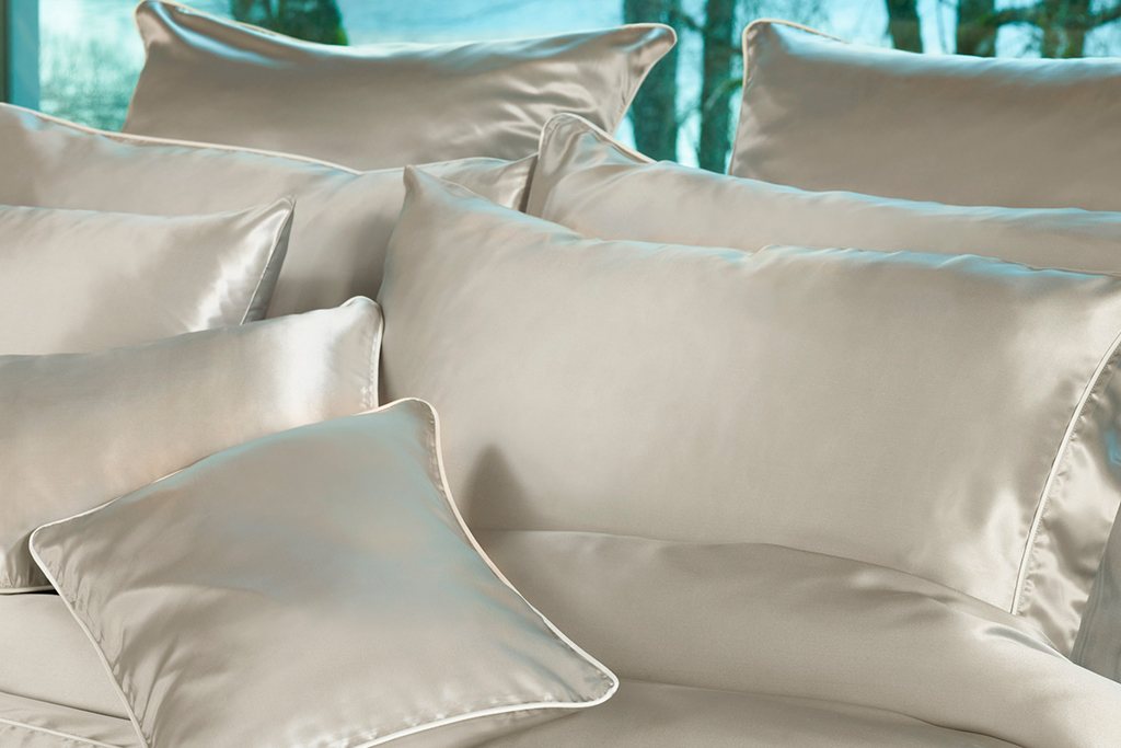 Amalia Maria Housewife Pillowcase