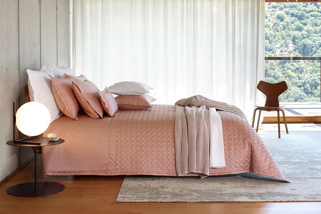 Amalia Suave Quilted Bedspread
