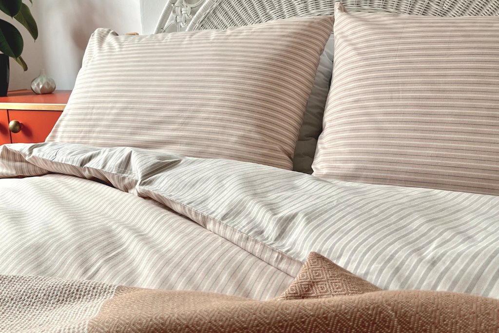 Duncan Duvet Cover Emperor 300 X 240cm 6ft 6in Apricot Grey