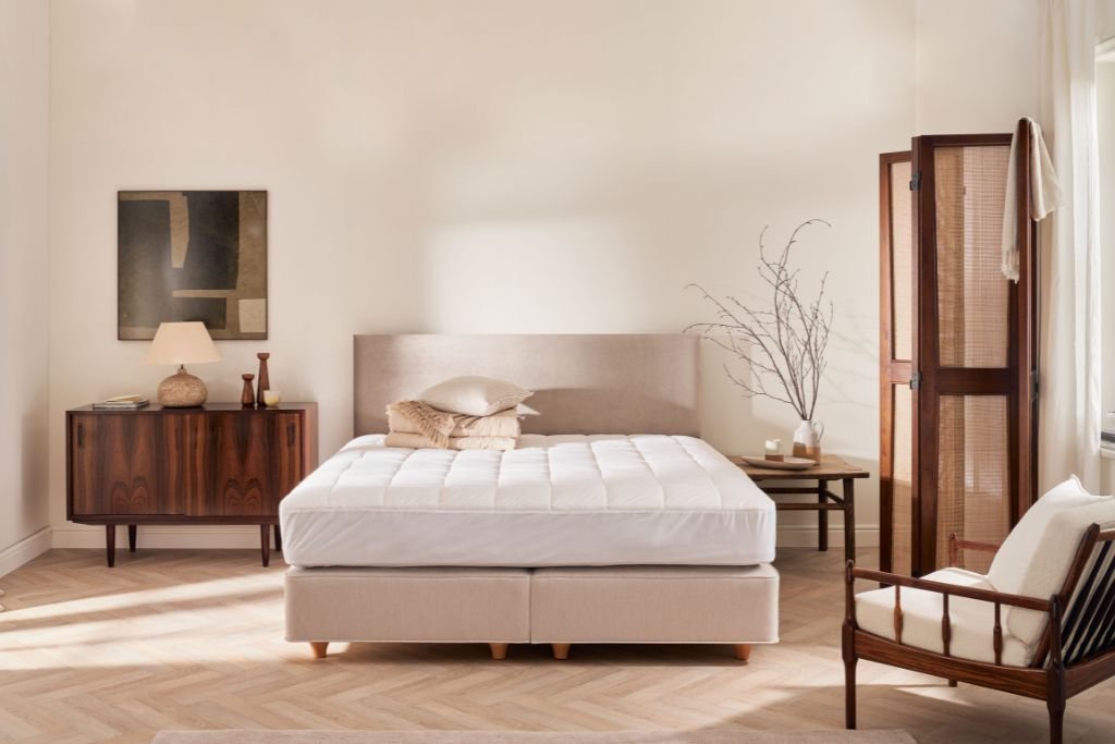 Vispring Luxury Skirted Mattress Protector And So To Bed