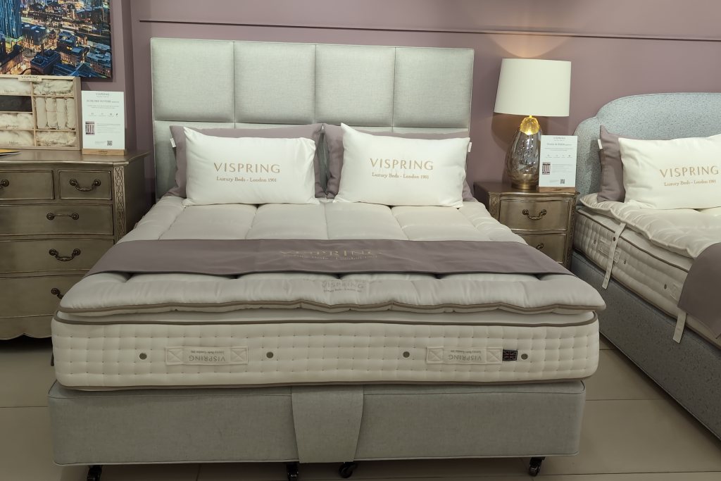 Vispring Vispring Sublime Superb With Divan & Headboard & Topper - EX DISPLAY