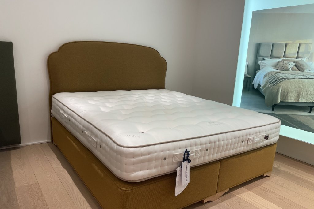 Vispring Vispring Tiara Superb Divan Set – Superking Bed, Ex-Display