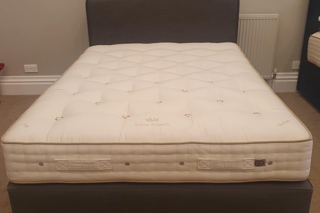 Vispring Tiara Superb Divan & Headboard Set - King Size - Ex-Display