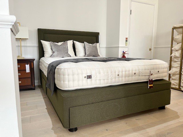 Vispring Baronet Drawer Divan Set - King Size - Ex Display.