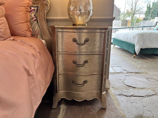 Georgian Leafed Bedsides (Pair) - Ex Display.