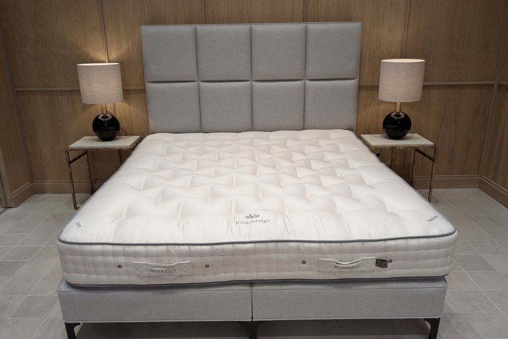 Vispring Kingsbridge Divan Set - Superking Size - Ex Display