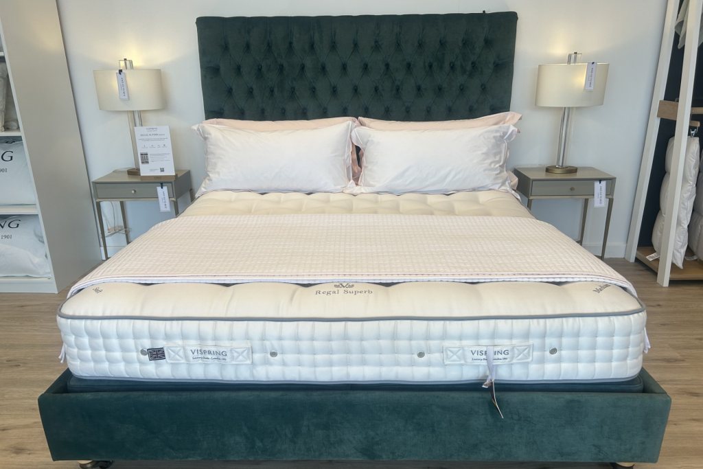 Emilia Grand Bedstead - Superking Size - Ex Display.