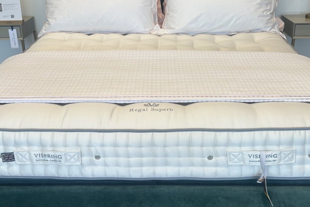 Vispring Regal Superb Mattress & Bed Base - Superking Size - Ex Display.