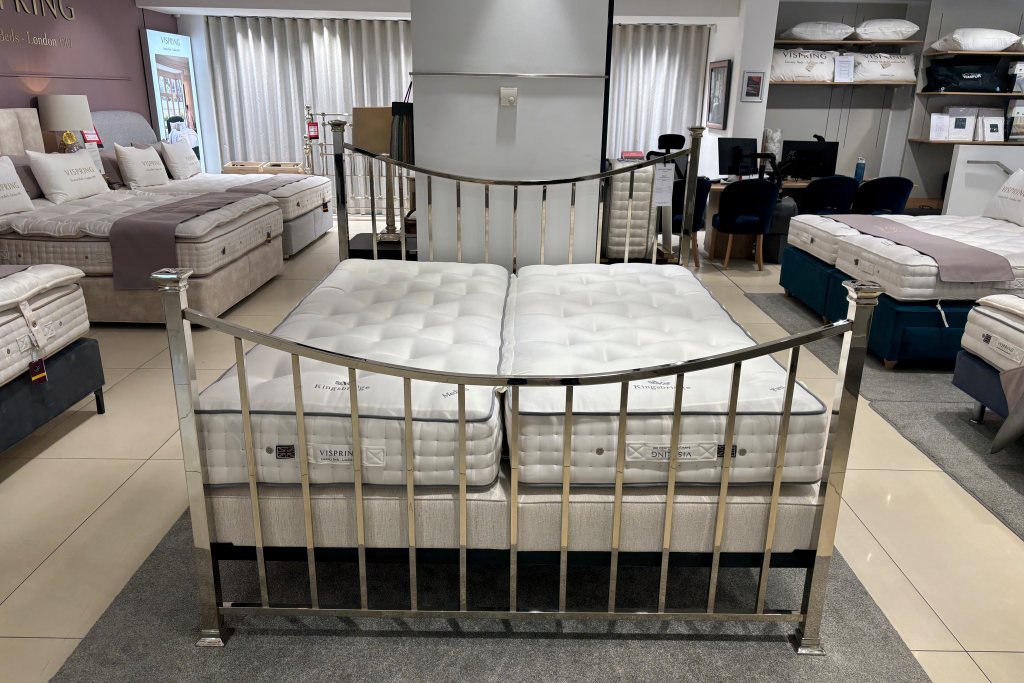 Sage Bedstead with Z&L Kingsbridge Mattress and Bedbase - Ex Display.
