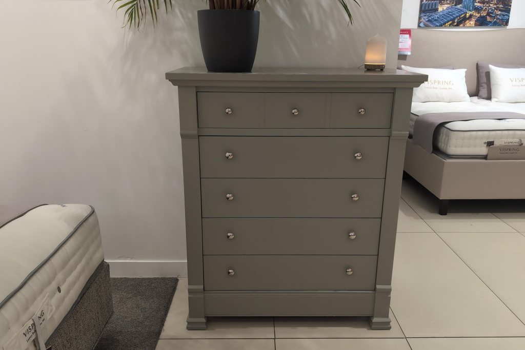 Manoir Painted 5 Drawer Chest - Ex Display.
