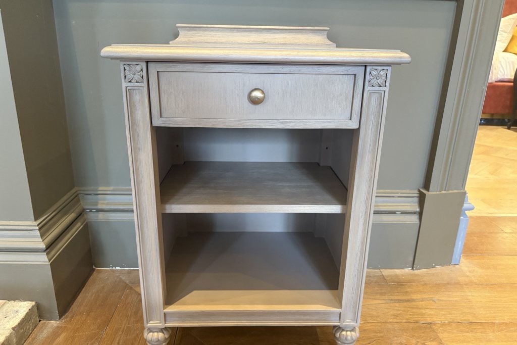 Romeo Bedside Unit - Ex Display.