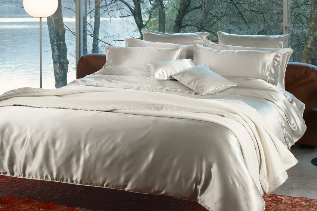 Amalia Home Collection Maria Bed Linen Bedding Set - Silver