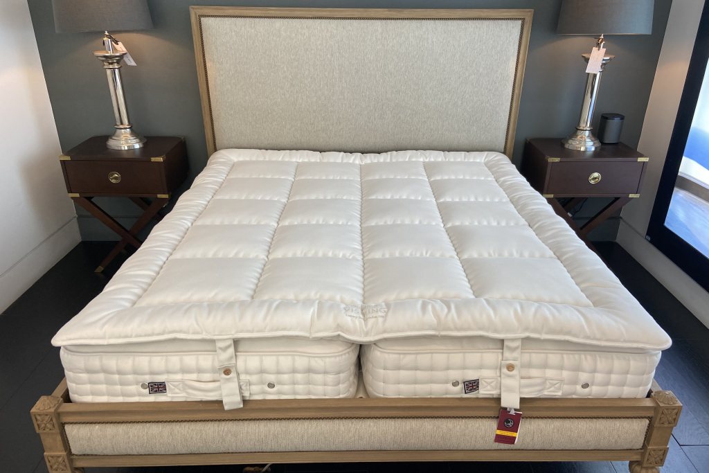 Romeo Bedstead + Vispring Mattresses/Topper - Superking - Ex Display.