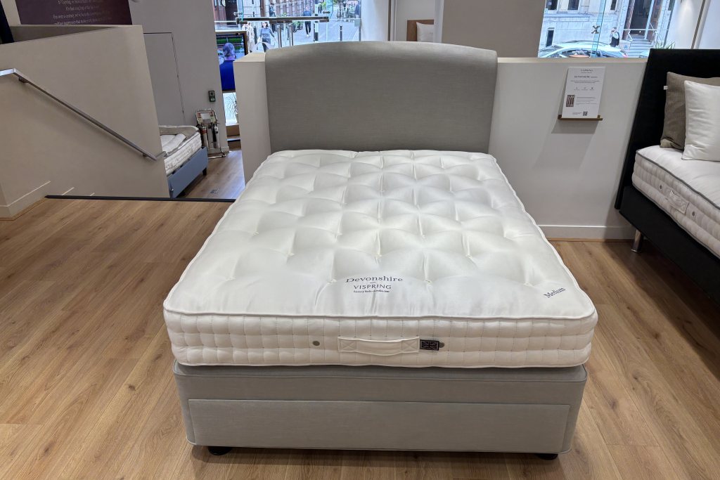 Vispring Devonshire Divan Set - Double Size - Ex-Display.