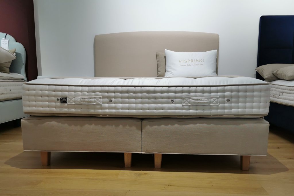Vispring Vispring Sublime Superb Divan Set - Superking Size - Ex Display.