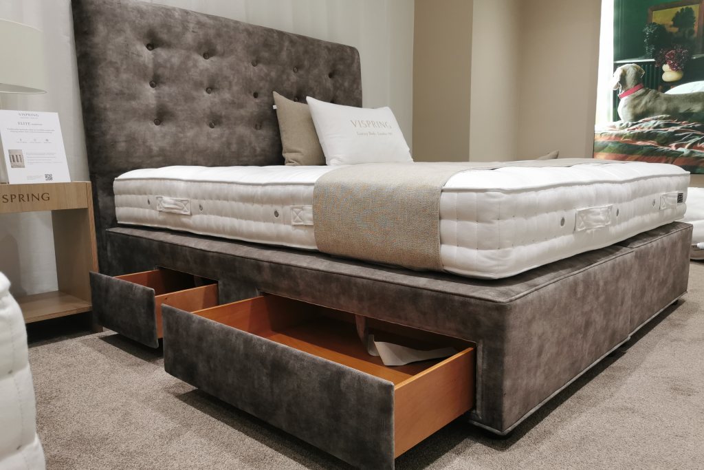Vispring Elite Draw Divan Set - Superking Size - Ex Display
