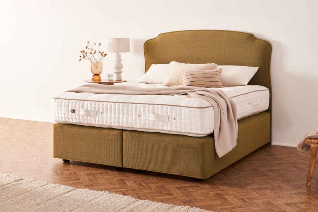 Vispring Opulence Mattress & Divan Set NEW Vispring Opulence Mattress & Divan Set NEW