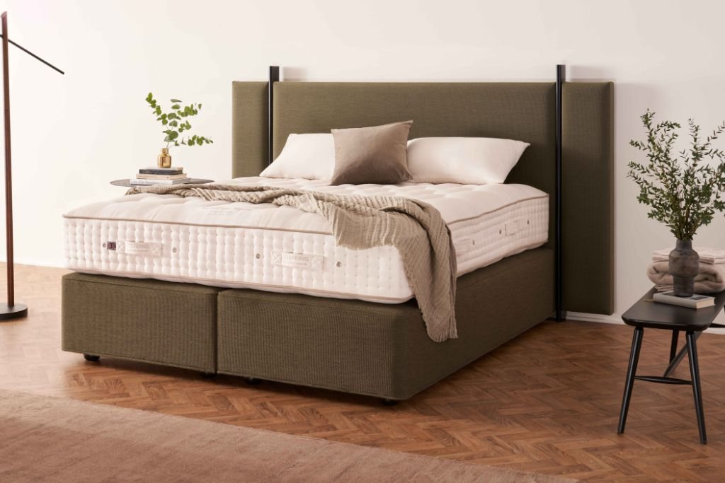 Vispring Excellence Mattress & Divan Set NEW Vispring Excellence Mattress & Divan Set NEW