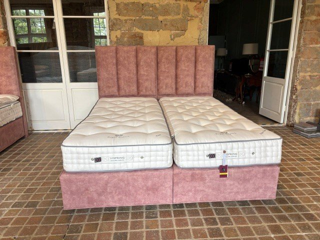 Vispring Vispring Regal Superb Divan Set – Super King Size – Ex-Display COPY
